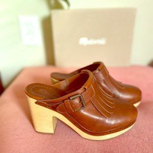 Madewell cognac leather clogs